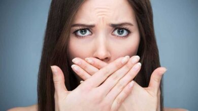 علاج رائحة الفم الكريهة بالأعشاب لأنفاس أكثر انتعاشاً